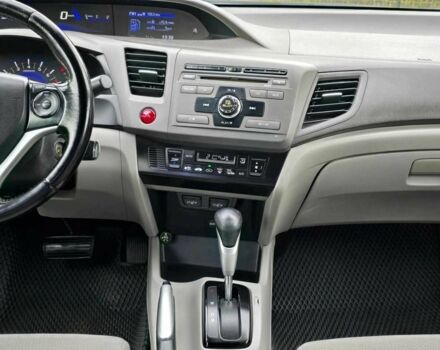 Хонда Цивик 2012 в Хмельницком на Automoto.ua Черный Хонда Цивик, объемом двигателя 1.8 л и пробегом 172 тыс. км за 9999 $, фото 11 на Automoto.ua