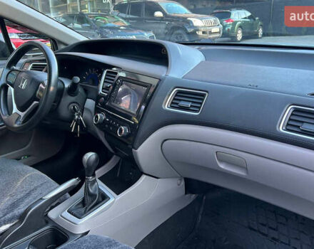 Черный Хонда Цивик, объемом двигателя 1.8 л и пробегом 130 тыс. км за 9700 $, фото 11 на Automoto.ua