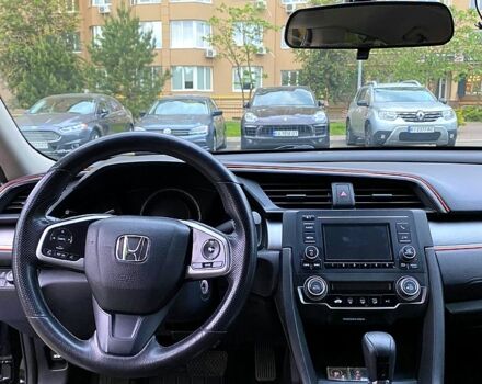 Черный Хонда Цивик, объемом двигателя 2 л и пробегом 118 тыс. км за 13700 $, фото 6 на Automoto.ua