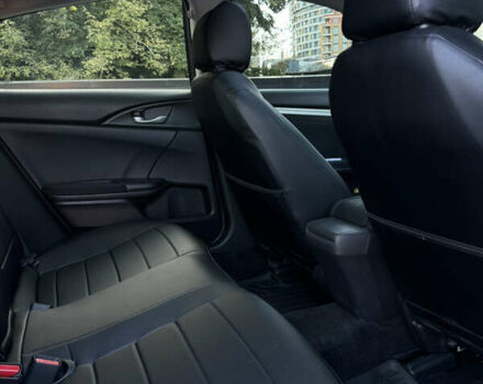 Черный Хонда Цивик, объемом двигателя 2 л и пробегом 116 тыс. км за 13500 $, фото 12 на Automoto.ua