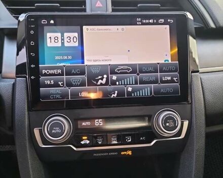 Черный Хонда Цивик, объемом двигателя 2 л и пробегом 151 тыс. км за 12100 $, фото 16 на Automoto.ua