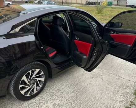 Черный Хонда Цивик, объемом двигателя 2 л и пробегом 107 тыс. км за 13500 $, фото 14 на Automoto.ua