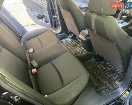 Чорний Хонда Сівік, об'ємом двигуна 2 л та пробігом 75 тис. км за 16000 $, фото 6 на Automoto.ua