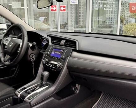 Черный Хонда Цивик, объемом двигателя 2 л и пробегом 153 тыс. км за 12491 $, фото 16 на Automoto.ua