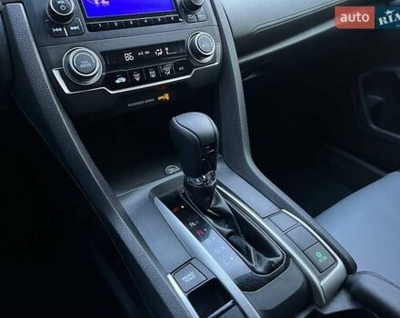 Черный Хонда Цивик, объемом двигателя 2 л и пробегом 150 тыс. км за 11990 $, фото 28 на Automoto.ua