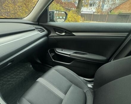 Черный Хонда Цивик, объемом двигателя 2 л и пробегом 140 тыс. км за 14000 $, фото 2 на Automoto.ua