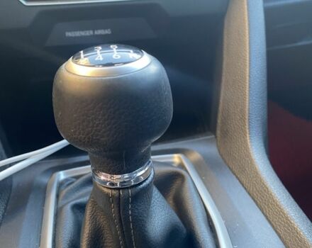 Черный Хонда Цивик, объемом двигателя 2 л и пробегом 85 тыс. км за 12500 $, фото 6 на Automoto.ua