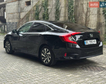 Черный Хонда Цивик, объемом двигателя 1.6 л и пробегом 56 тыс. км за 12999 $, фото 6 на Automoto.ua