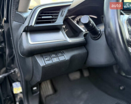 Черный Хонда Цивик, объемом двигателя 1.6 л и пробегом 56 тыс. км за 13500 $, фото 23 на Automoto.ua