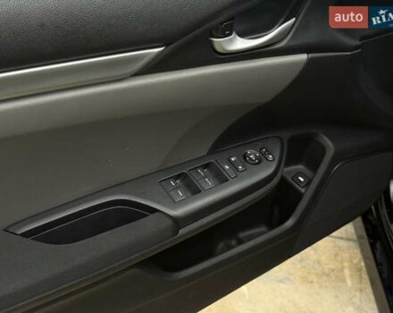 Черный Хонда Цивик, объемом двигателя 2 л и пробегом 51 тыс. км за 14300 $, фото 14 на Automoto.ua