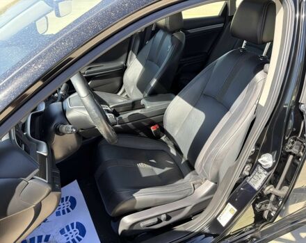 Черный Хонда Цивик, объемом двигателя 1.5 л и пробегом 35 тыс. км за 15000 $, фото 8 на Automoto.ua