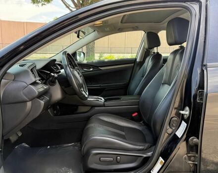 Черный Хонда Цивик, объемом двигателя 1.5 л и пробегом 40 тыс. км за 9500 $, фото 8 на Automoto.ua