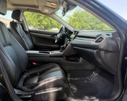 Черный Хонда Цивик, объемом двигателя 1.5 л и пробегом 40 тыс. км за 9500 $, фото 12 на Automoto.ua