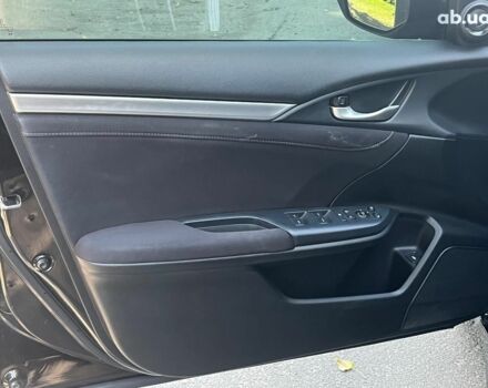 Черный Хонда Цивик, объемом двигателя 1.6 л и пробегом 109 тыс. км за 19940 $, фото 20 на Automoto.ua