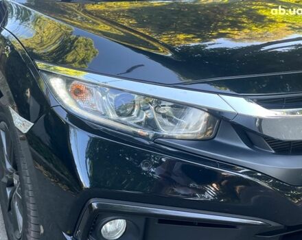 Черный Хонда Цивик, объемом двигателя 1.6 л и пробегом 109 тыс. км за 19940 $, фото 3 на Automoto.ua