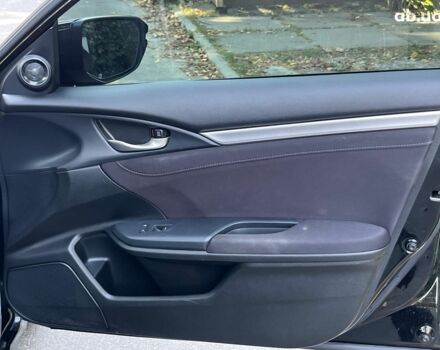 Черный Хонда Цивик, объемом двигателя 1.6 л и пробегом 109 тыс. км за 19940 $, фото 32 на Automoto.ua