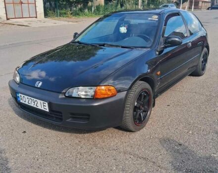 Черный Хонда Цивик, объемом двигателя 1.3 л и пробегом 300 тыс. км за 3800 $, фото 1 на Automoto.ua