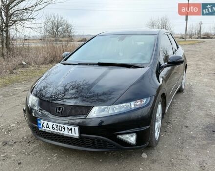 Черный Хонда Цивик, объемом двигателя 1.8 л и пробегом 255 тыс. км за 6300 $, фото 1 на Automoto.ua