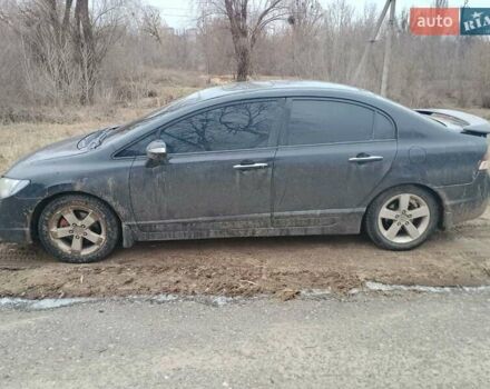 Черный Хонда Цивик, объемом двигателя 1.8 л и пробегом 217 тыс. км за 5600 $, фото 1 на Automoto.ua