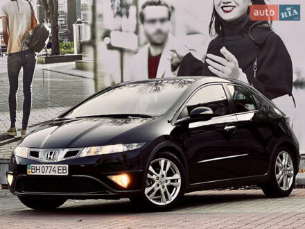 Черный Хонда Цивик, объемом двигателя 1.8 л и пробегом 115 тыс. км за 8700 $, фото 1 на Automoto.ua