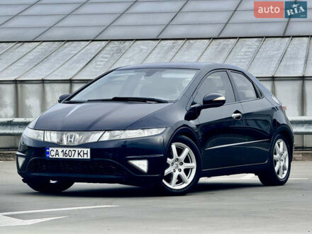 Черный Хонда Цивик, объемом двигателя 1.8 л и пробегом 203 тыс. км за 5777 $, фото 1 на Automoto.ua