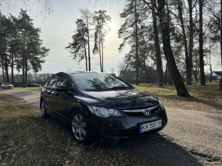 Черный Хонда Цивик, объемом двигателя 1.8 л и пробегом 234 тыс. км за 6200 $, фото 1 на Automoto.ua