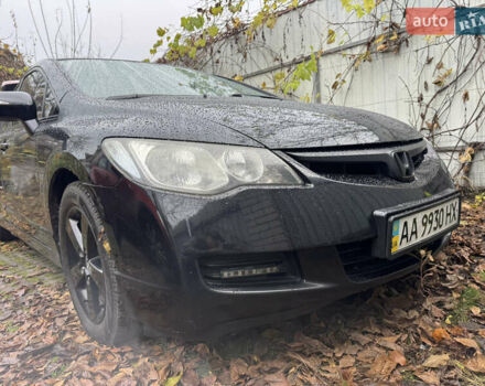 Черный Хонда Цивик, объемом двигателя 1.8 л и пробегом 328 тыс. км за 7000 $, фото 1 на Automoto.ua