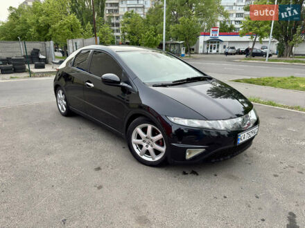 Хонда Сівік 2008 у Києві на Automoto.ua Чорний Хонда Сівік, об'ємом двигуна 1.8 л та пробігом 178 тис. км за 6000 $, фото 1 на Automoto.ua