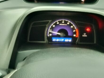 Черный Хонда Цивик, объемом двигателя 1.8 л и пробегом 230 тыс. км за 4600 $, фото 1 на Automoto.ua