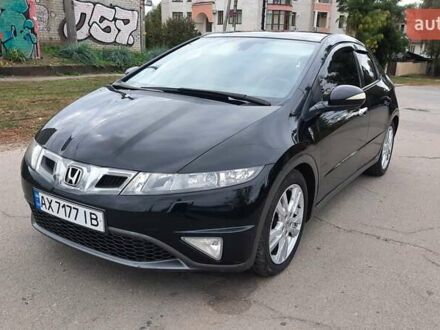 Черный Хонда Цивик, объемом двигателя 1.8 л и пробегом 95 тыс. км за 10500 $, фото 1 на Automoto.ua