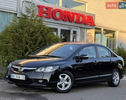 Черный Хонда Цивик, объемом двигателя 1.3 л и пробегом 297 тыс. км за 7999 $, фото 1 на Automoto.ua