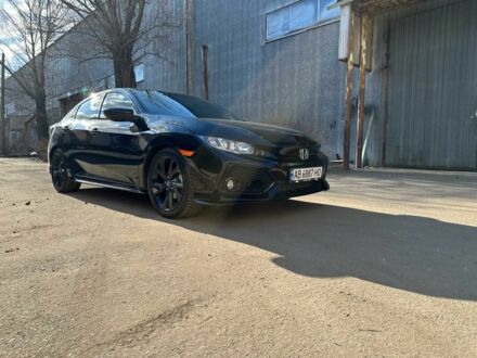 Хонда Сівік 2018 у Києві на Automoto.ua Чорний Хонда Сівік, об'ємом двигуна 1.5 л та пробігом 118 тис. км за 13800 $, фото 1 на Automoto.ua