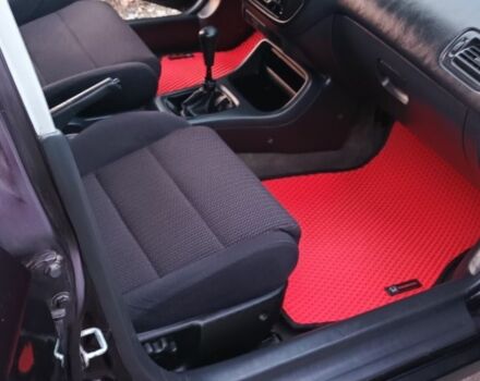 Фиолетовый Хонда Цивик, объемом двигателя 1.5 л и пробегом 253 тыс. км за 2500 $, фото 2 на Automoto.ua