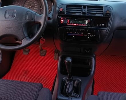 Фиолетовый Хонда Цивик, объемом двигателя 1.5 л и пробегом 253 тыс. км за 2500 $, фото 1 на Automoto.ua