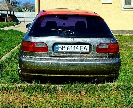 Красный Хонда Цивик, объемом двигателя 1.3 л и пробегом 520 тыс. км за 1800 $, фото 1 на Automoto.ua