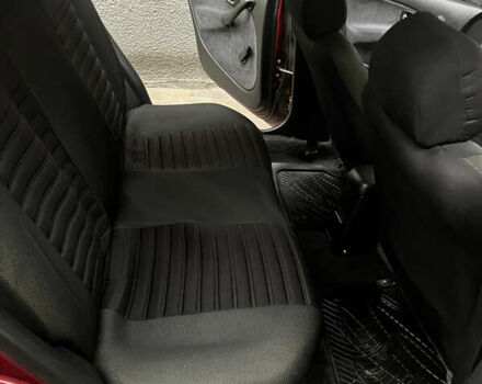 Красный Хонда Цивик, объемом двигателя 1.4 л и пробегом 329 тыс. км за 2300 $, фото 8 на Automoto.ua