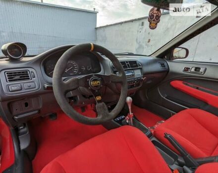 Красный Хонда Цивик, объемом двигателя 1.8 л и пробегом 303 тыс. км за 7900 $, фото 7 на Automoto.ua