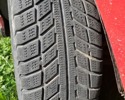 Червоний Хонда Сівік, об'ємом двигуна 1.4 л та пробігом 121 тис. км за 2650 $, фото 4 на Automoto.ua