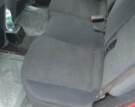 Красный Хонда Цивик, объемом двигателя 1.4 л и пробегом 315 тыс. км за 2399 $, фото 3 на Automoto.ua