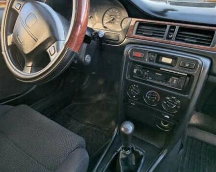 Красный Хонда Цивик, объемом двигателя 1.4 л и пробегом 348 тыс. км за 1250 $, фото 17 на Automoto.ua