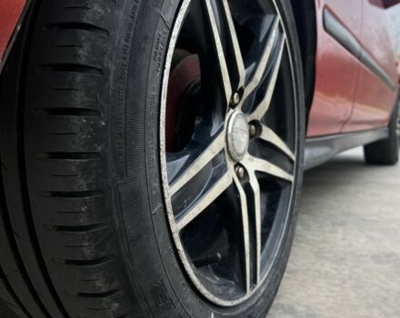 Червоний Хонда Сівік, об'ємом двигуна 1.3 л та пробігом 250 тис. км за 1999 $, фото 7 на Automoto.ua