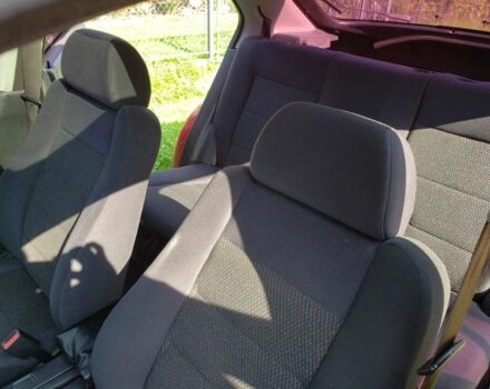 Червоний Хонда Сівік, об'ємом двигуна 1.4 л та пробігом 121 тис. км за 2650 $, фото 7 на Automoto.ua