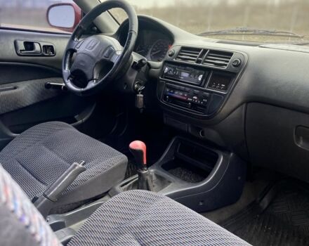 Червоний Хонда Сівік, об'ємом двигуна 1.3 л та пробігом 250 тис. км за 1999 $, фото 8 на Automoto.ua