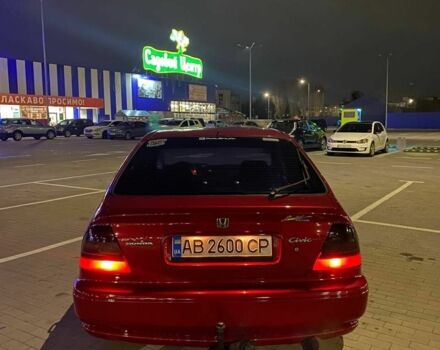 Красный Хонда Цивик, объемом двигателя 1.4 л и пробегом 210 тыс. км за 2800 $, фото 3 на Automoto.ua