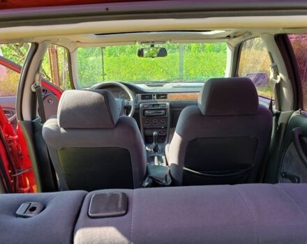 Червоний Хонда Сівік, об'ємом двигуна 1.4 л та пробігом 121 тис. км за 2650 $, фото 5 на Automoto.ua