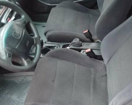 Красный Хонда Цивик, объемом двигателя 1.4 л и пробегом 315 тыс. км за 2399 $, фото 6 на Automoto.ua