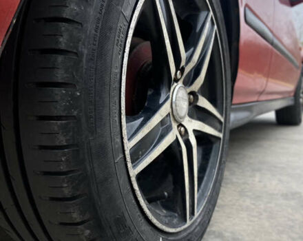 Червоний Хонда Сівік, об'ємом двигуна 1.34 л та пробігом 350 тис. км за 2000 $, фото 7 на Automoto.ua