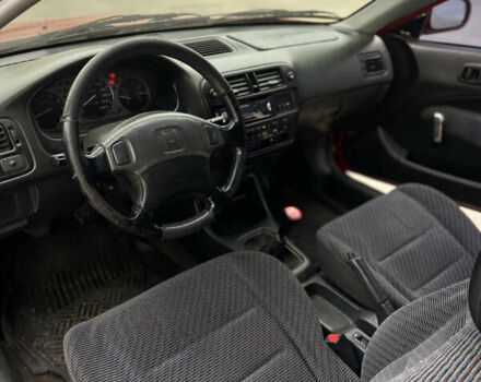 Червоний Хонда Сівік, об'ємом двигуна 1.34 л та пробігом 350 тис. км за 2000 $, фото 9 на Automoto.ua