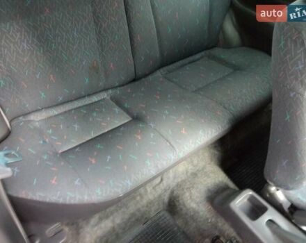 Красный Хонда Цивик, объемом двигателя 1.34 л и пробегом 117 тыс. км за 4150 $, фото 3 на Automoto.ua