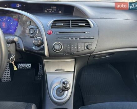 Красный Хонда Цивик, объемом двигателя 1.8 л и пробегом 272 тыс. км за 5700 $, фото 32 на Automoto.ua